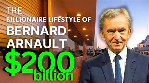 where does bernard arnault live.